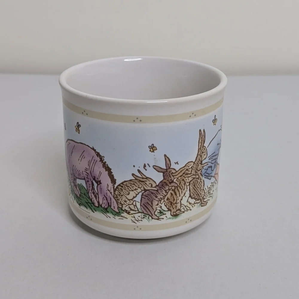 Vintage Walt Disney Company Classic Winnie The Pooh Mug Coffee Tea Cup